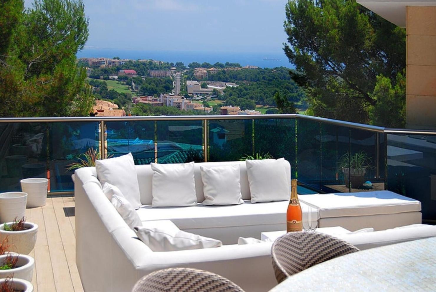 Ferienhaus Mit Privatpool Fuer 10 Personen Ca 543 Qm In Portals Nous, Mallorca Suedwestkueste Von Mallorca