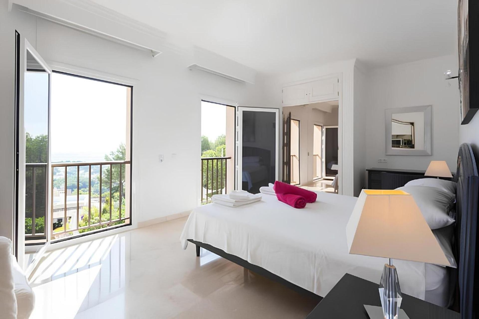 Ferienhaus Mit Privatpool Fuer 10 Personen Ca 543 Qm In Portals Nous, Mallorca Suedwestkueste Von Mallorca Portals Nous (Mallorca)